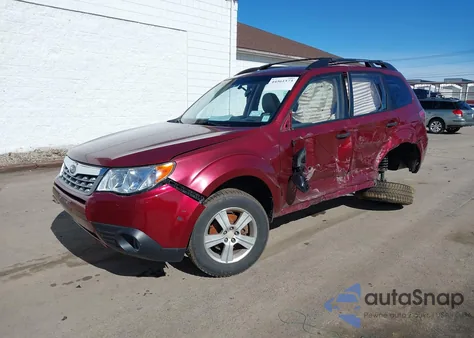2010 Subaru Forester 2.5X из США, поврежденный, VIN JF2SH6BC0AH771235